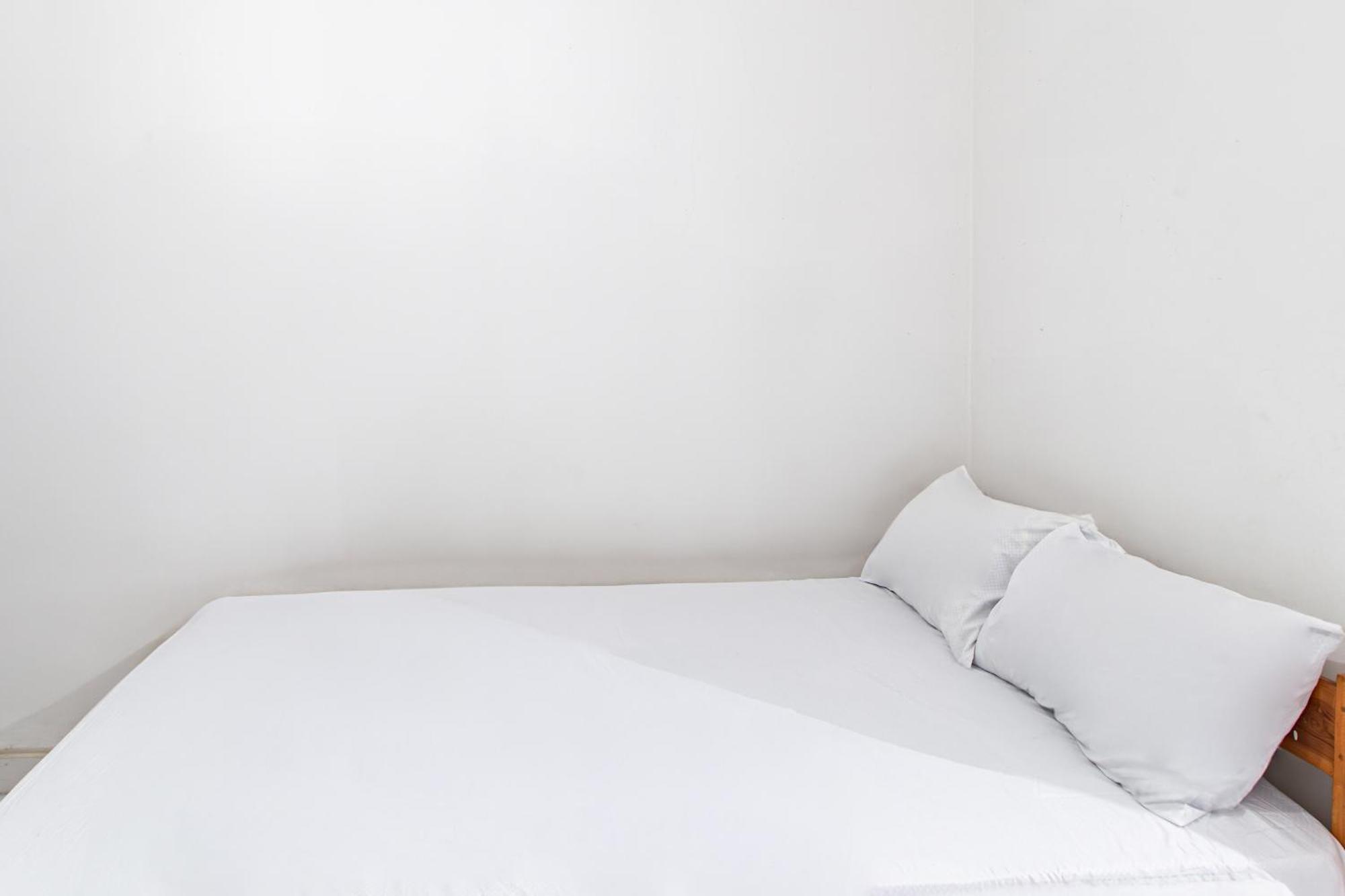 ホテル Oyo Life 93504 Kost Krisna Temukus エクステリア 写真